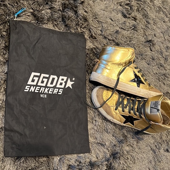 Golden Goose Gold shoes - Picture 2 of 9